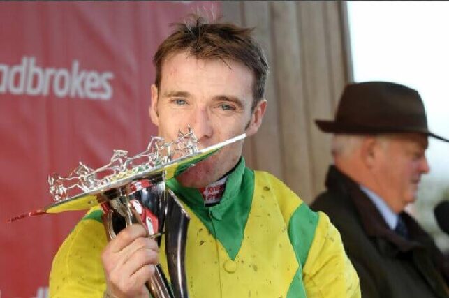 Tom Scudamore retires from riding